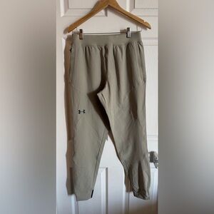 NWT Under Armour Men’s Unstoppable Joggers - Medium - Beige